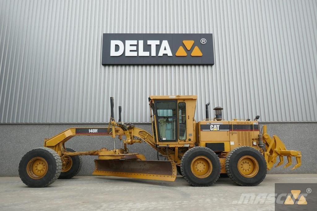 CAT 140H معدات تمهيد الطرق