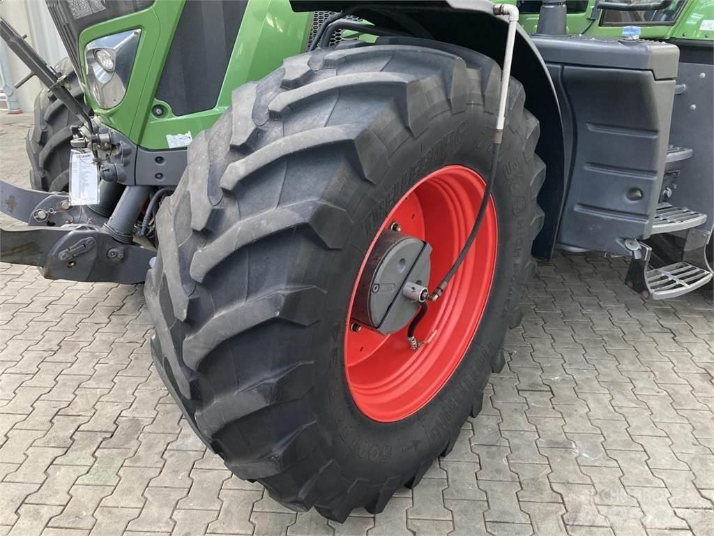 Fendt 933 Vario الجرارات