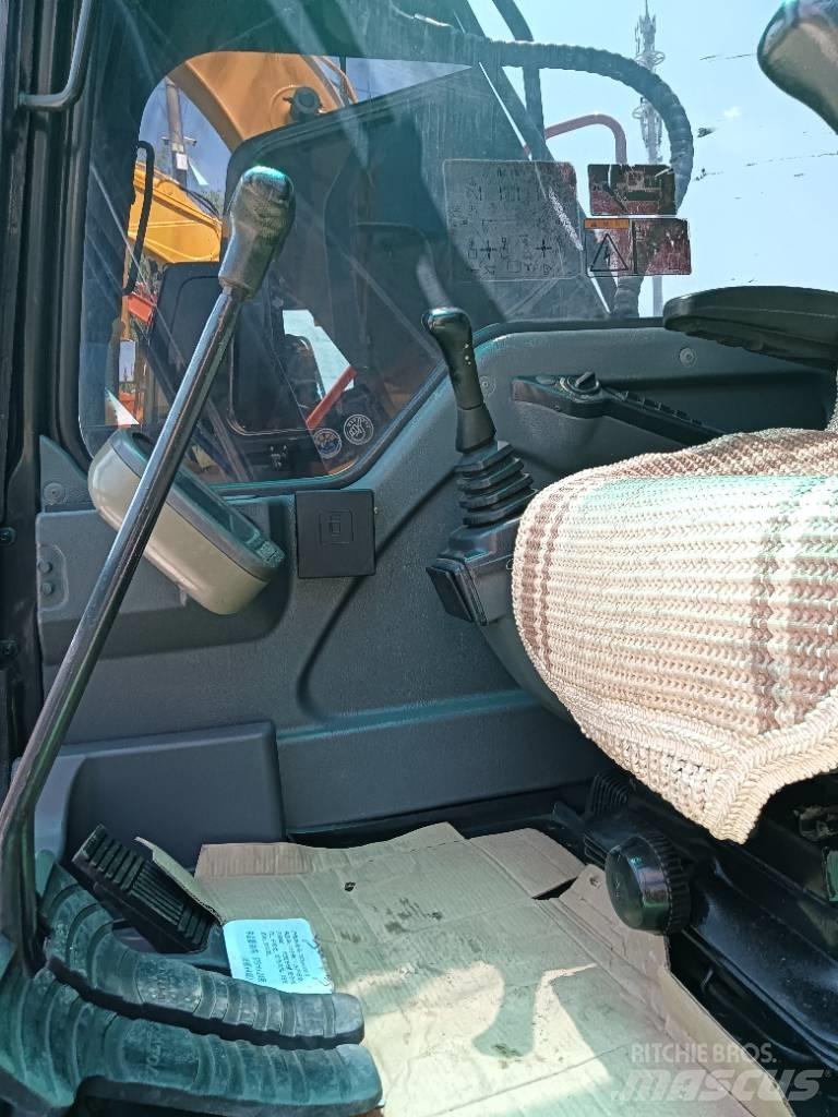 Volvo EC 140 حفارات زحافة