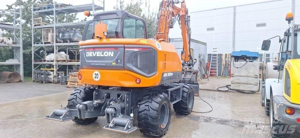 Doosan DX 100 W-7 حفارات بعجل