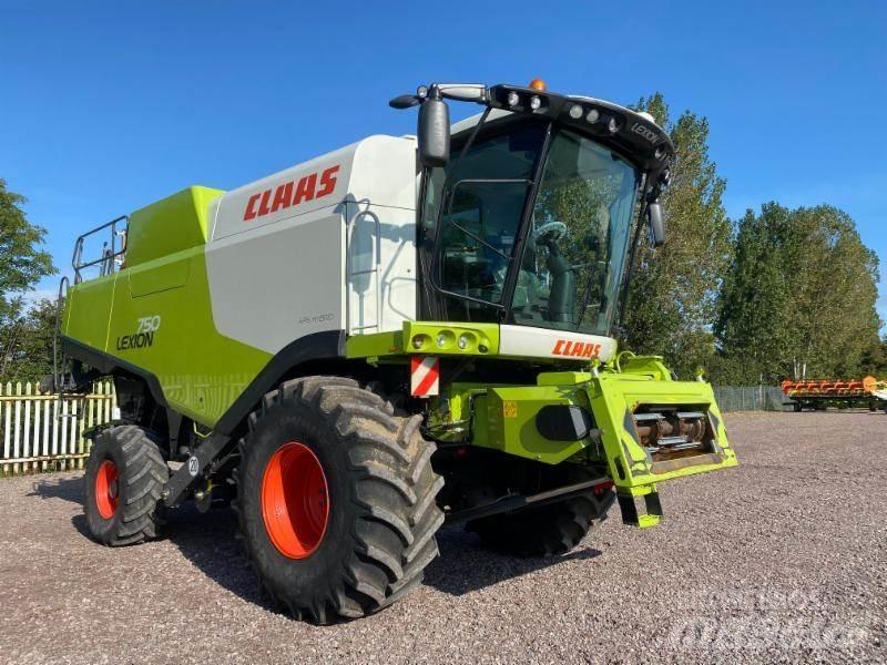 CLAAS LEXION 750 حصادات