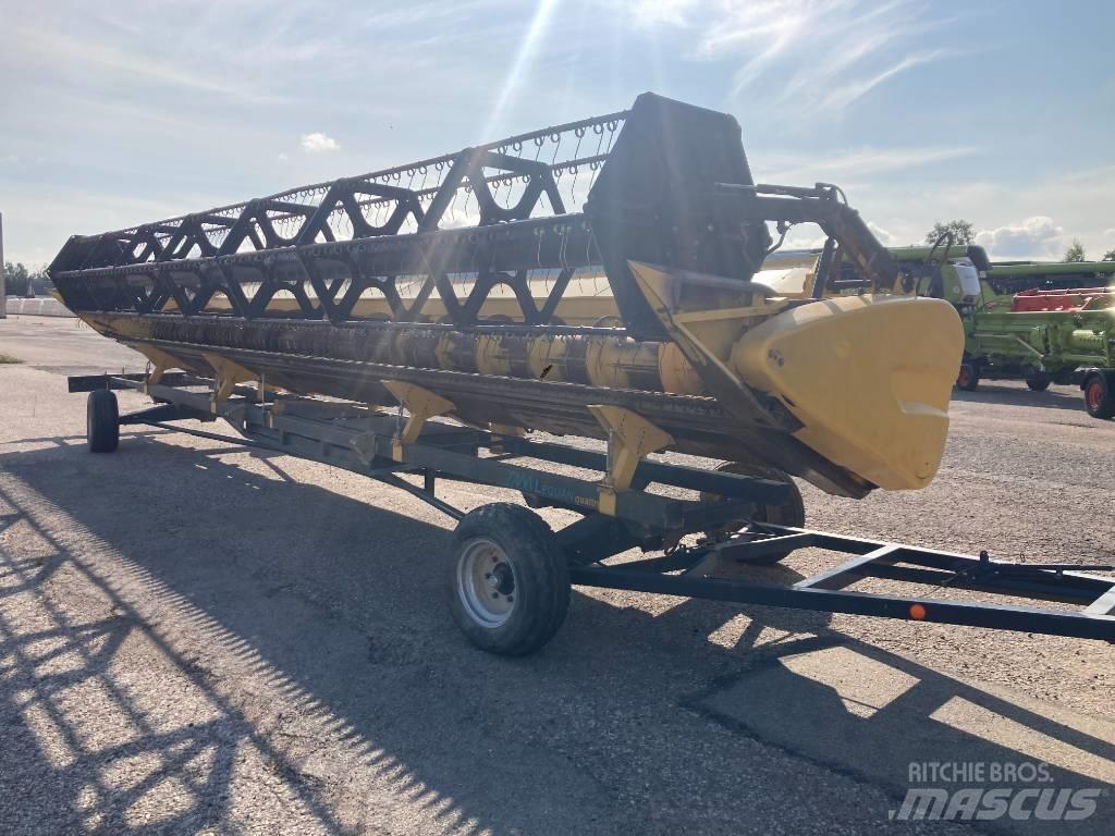 New Holland CR 9090 حصادات
