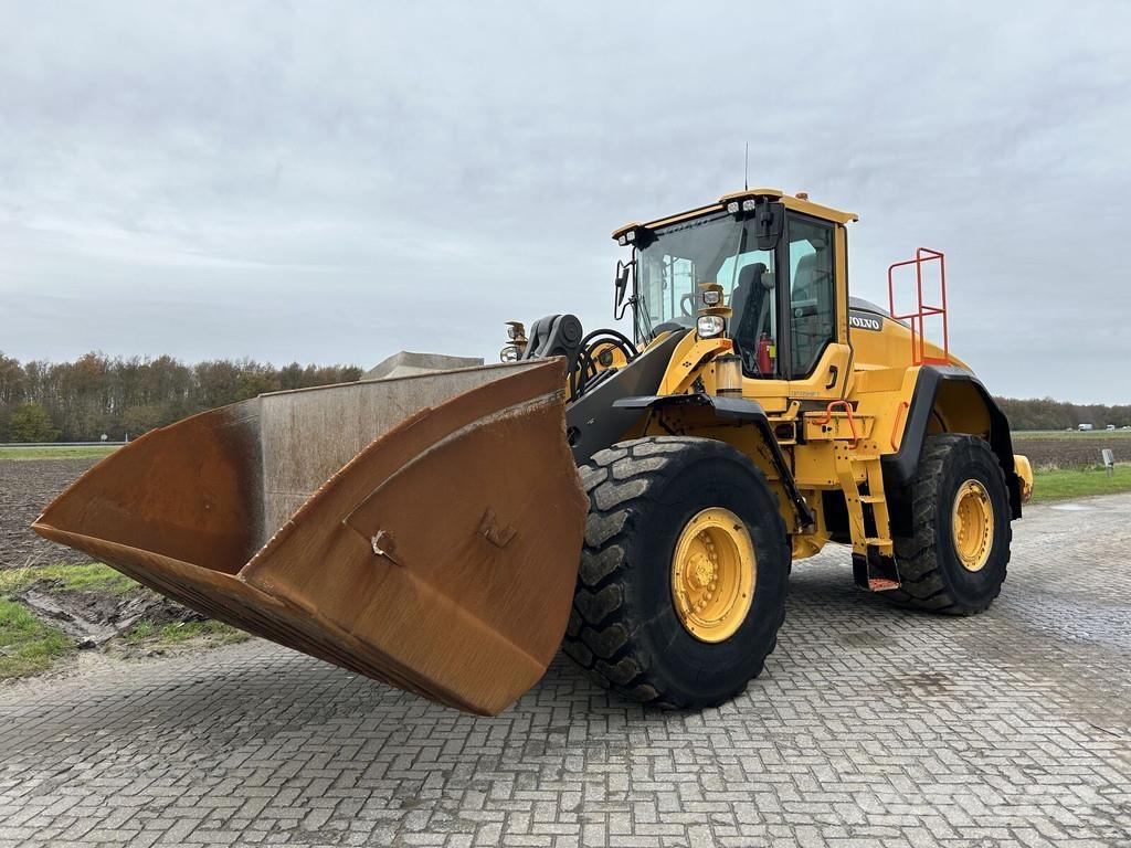 Volvo L150H لوادر بعجل