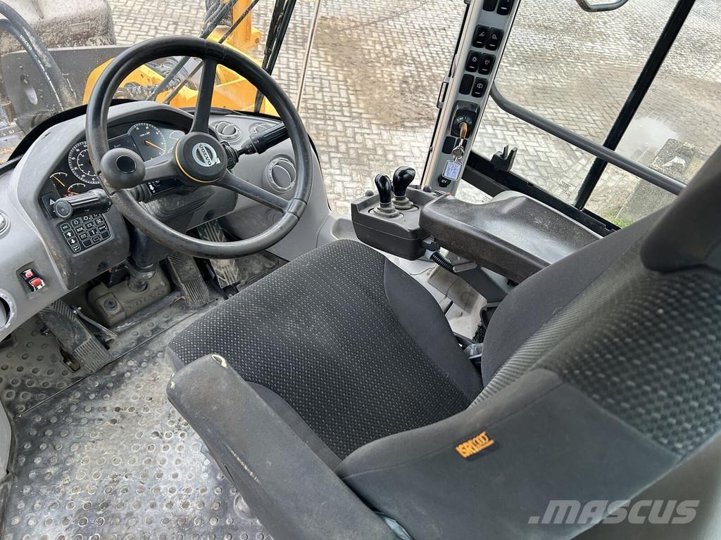 Volvo L150H لوادر بعجل