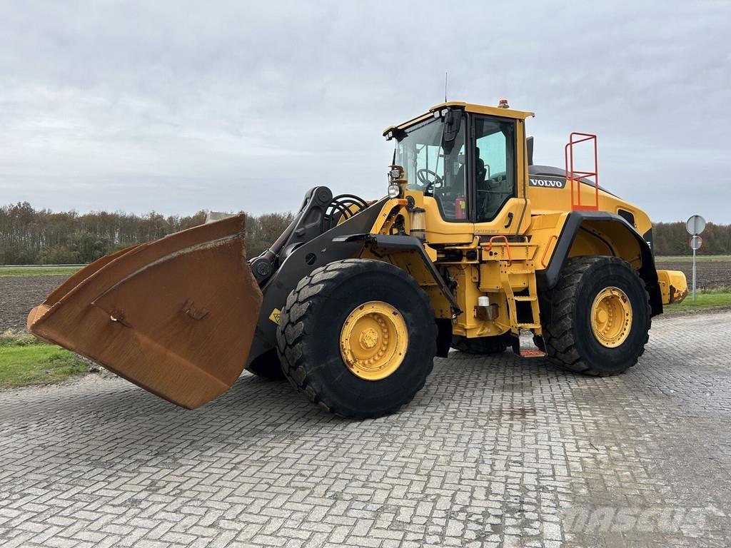 Volvo L150H لوادر بعجل