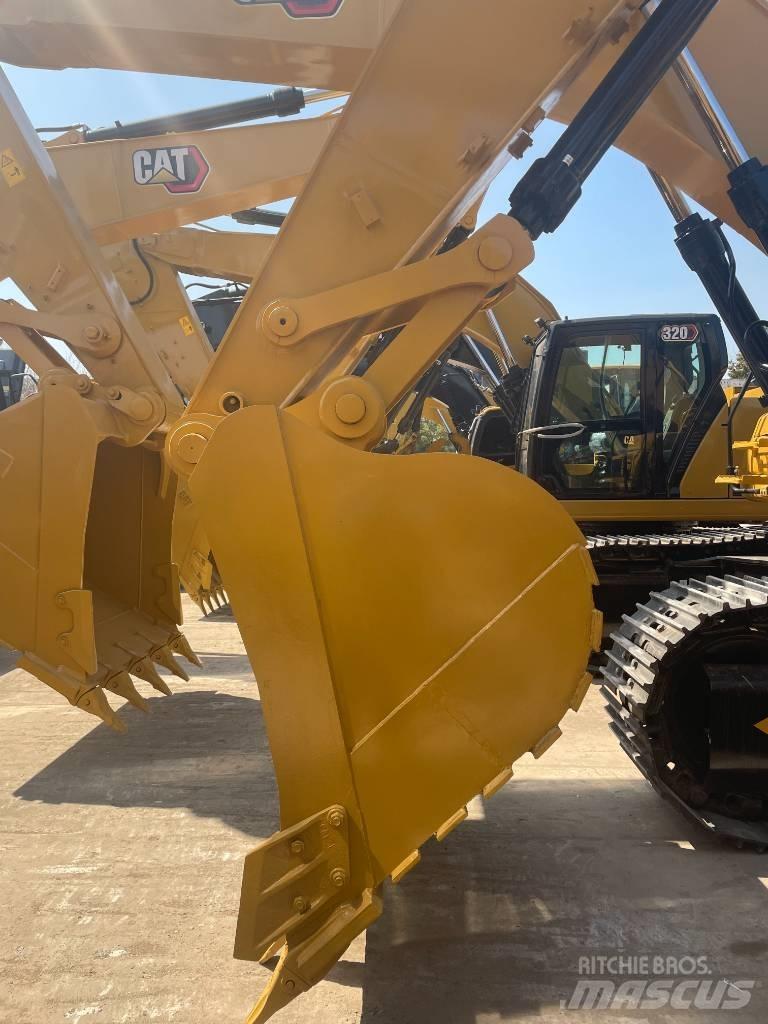 CAT 326 GC حفارات زحافة