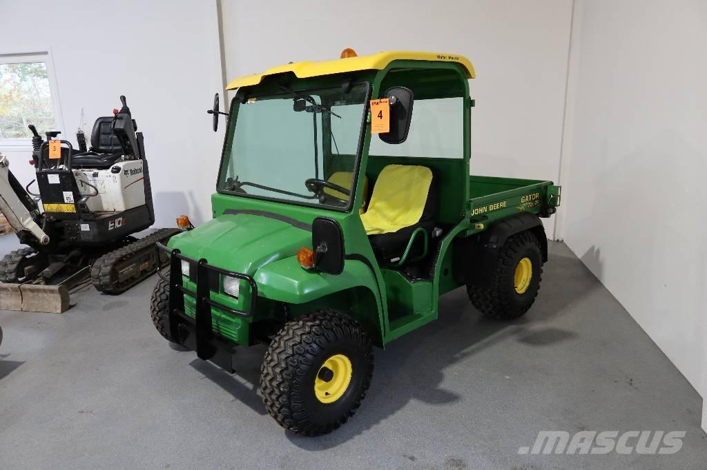 John Deere Gator ماكينات منفعة عامة