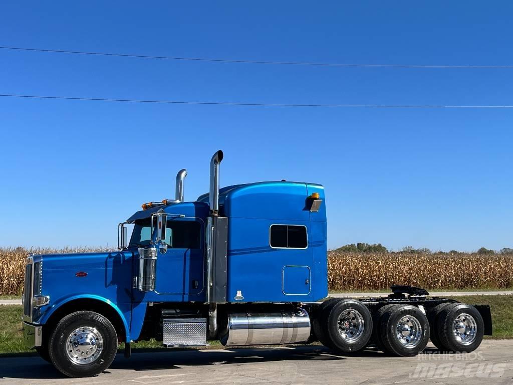 Peterbilt 388 وحدات الجر