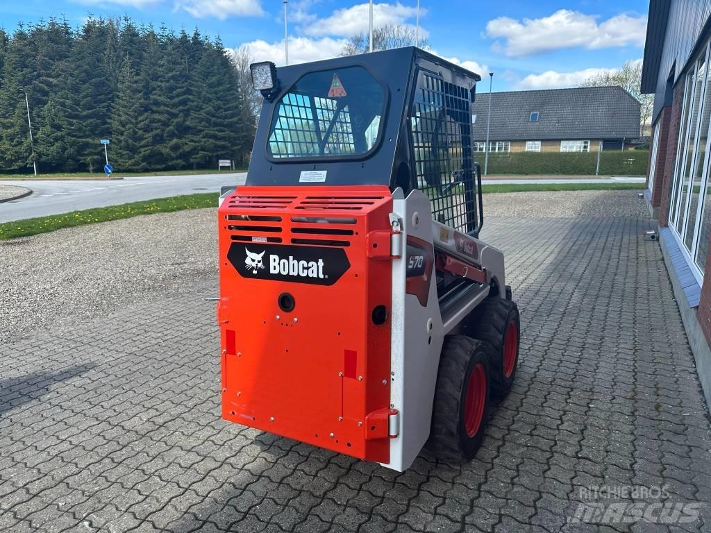 Bobcat S 70 لوادر انزلاقية التوجيه