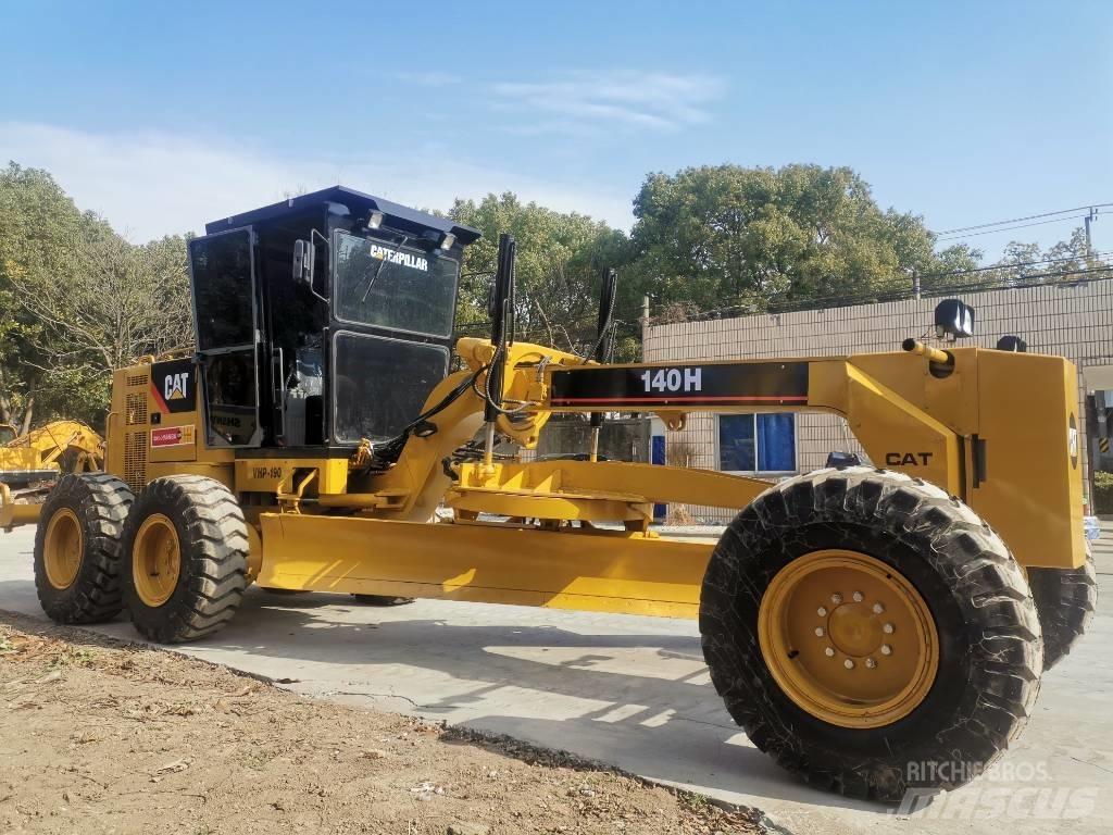 CAT 140 H معدات تمهيد الطرق