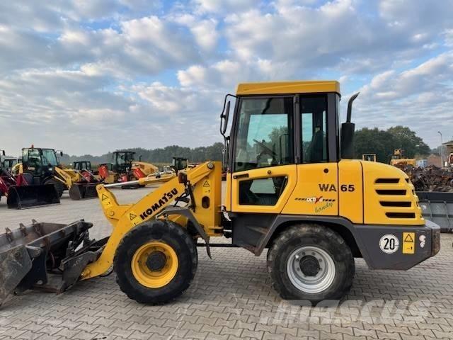 Komatsu WA 65-3 لوادر بعجل
