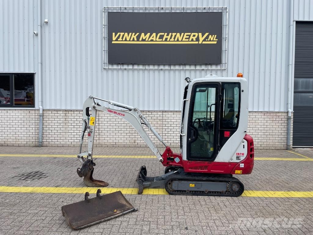 Takeuchi TB 216 حفارات صغيرة أقل من 7 طن (حفارات صغيرة)