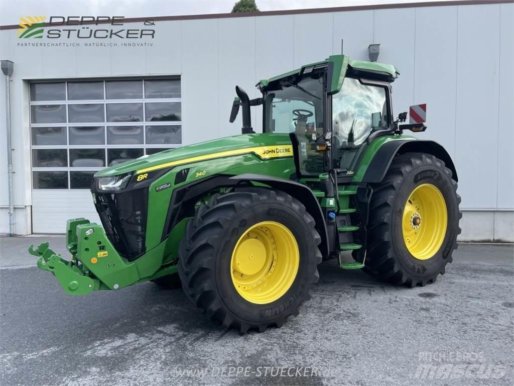 John Deere 8R 340 الجرارات