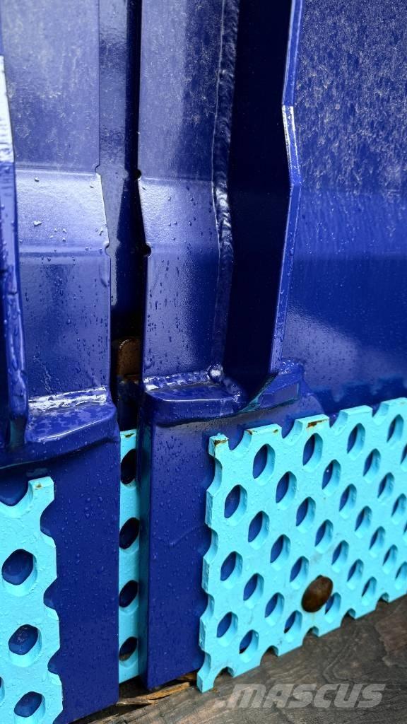 BlueBerry Lumiaurat محاريث