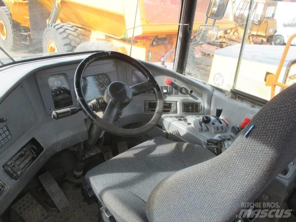 Volvo A 30 D ساحبات مفصلية