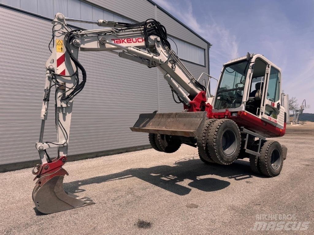 Takeuchi TB 175 W حفارات بعجل