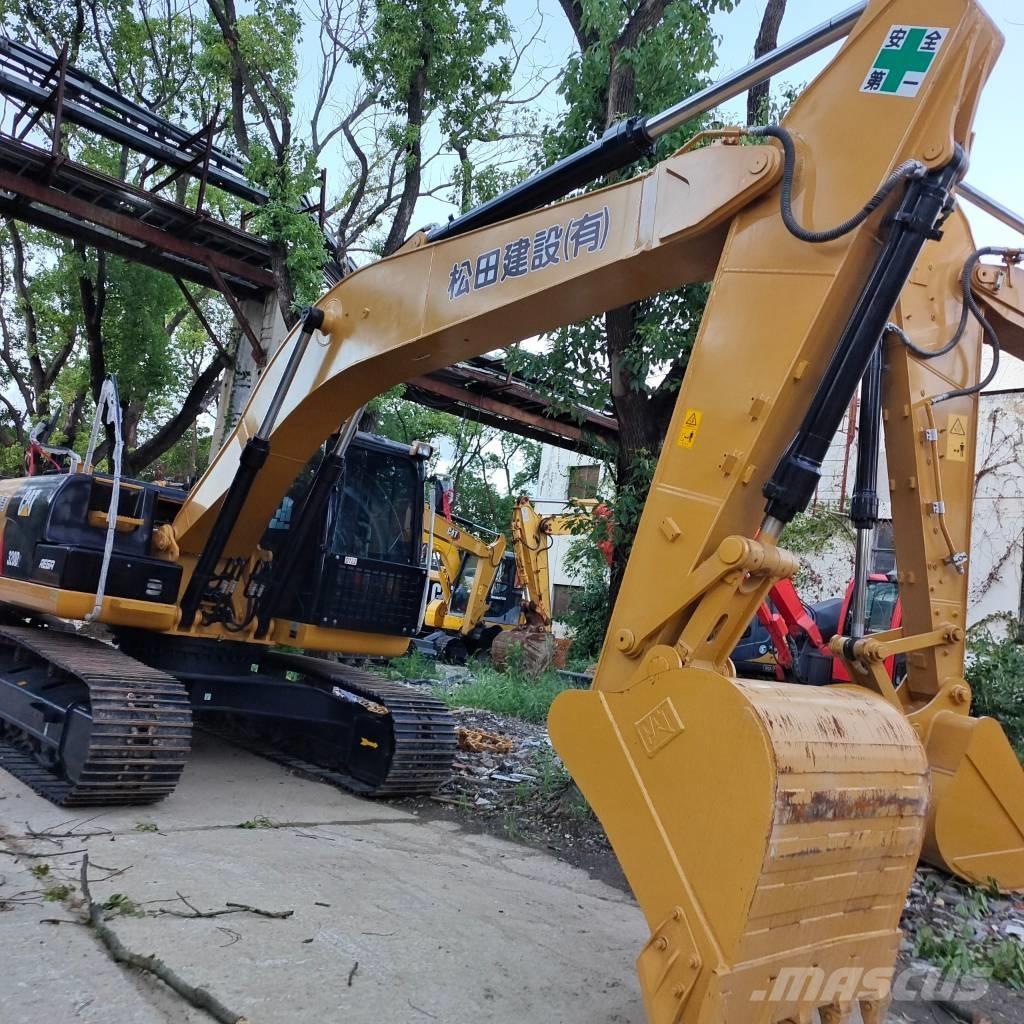 CAT 320 DL حفارات زحافة