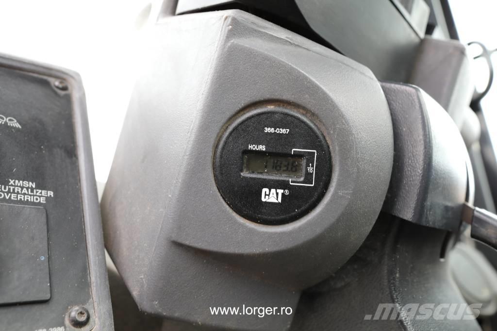 CAT 914 G لوادر بعجل