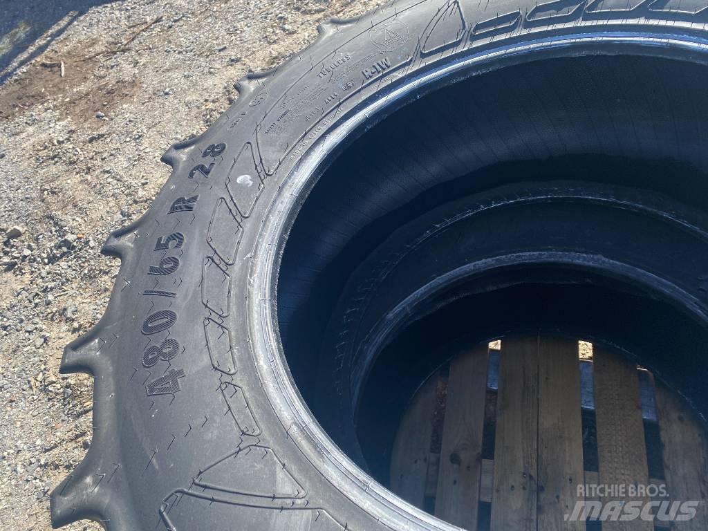 Mitas 480/65 R28 الإطارات والعجلات والحافات