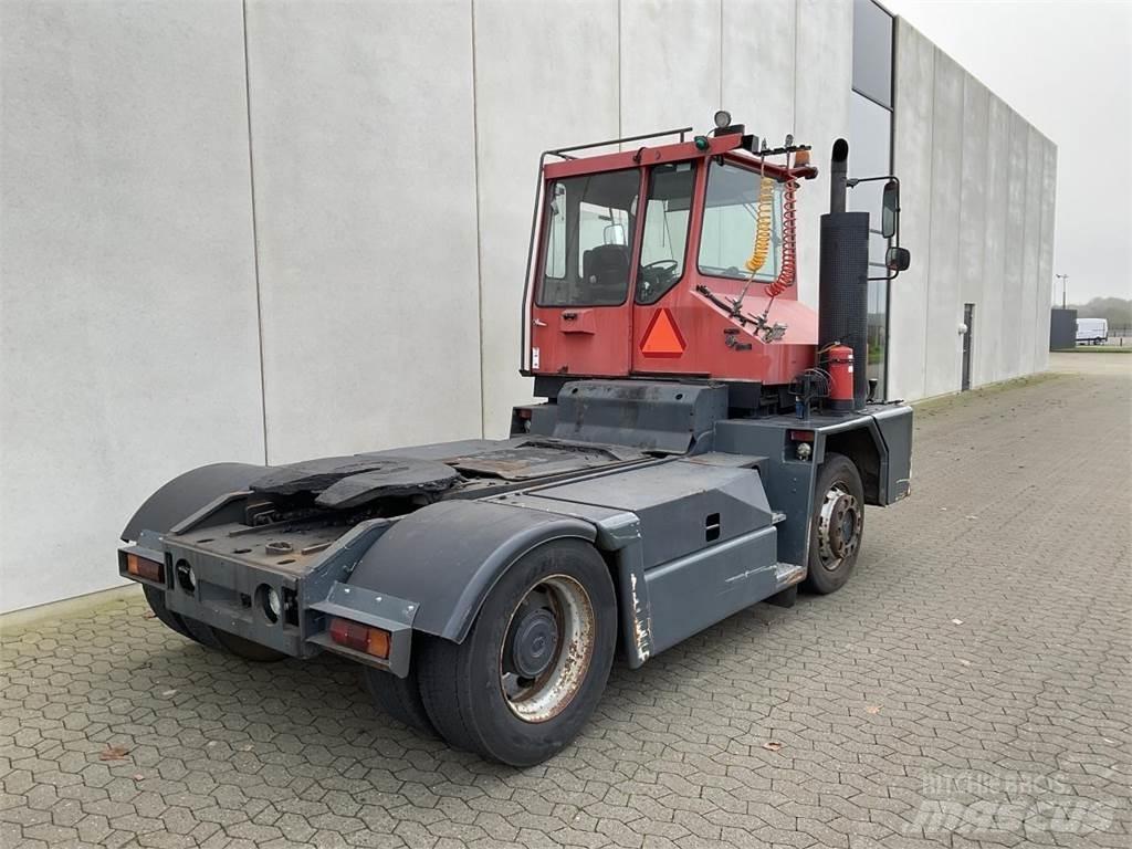 Kalmar TT2000 جرارات صالات المطارات