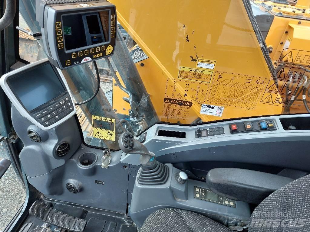 Hyundai HX 235 LCRD حفارات زحافة