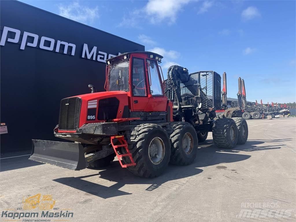 Komatsu 895 شاحنات