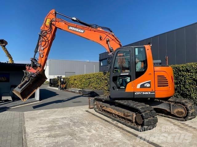 Doosan DX140LCR-5 حفارات زحافة