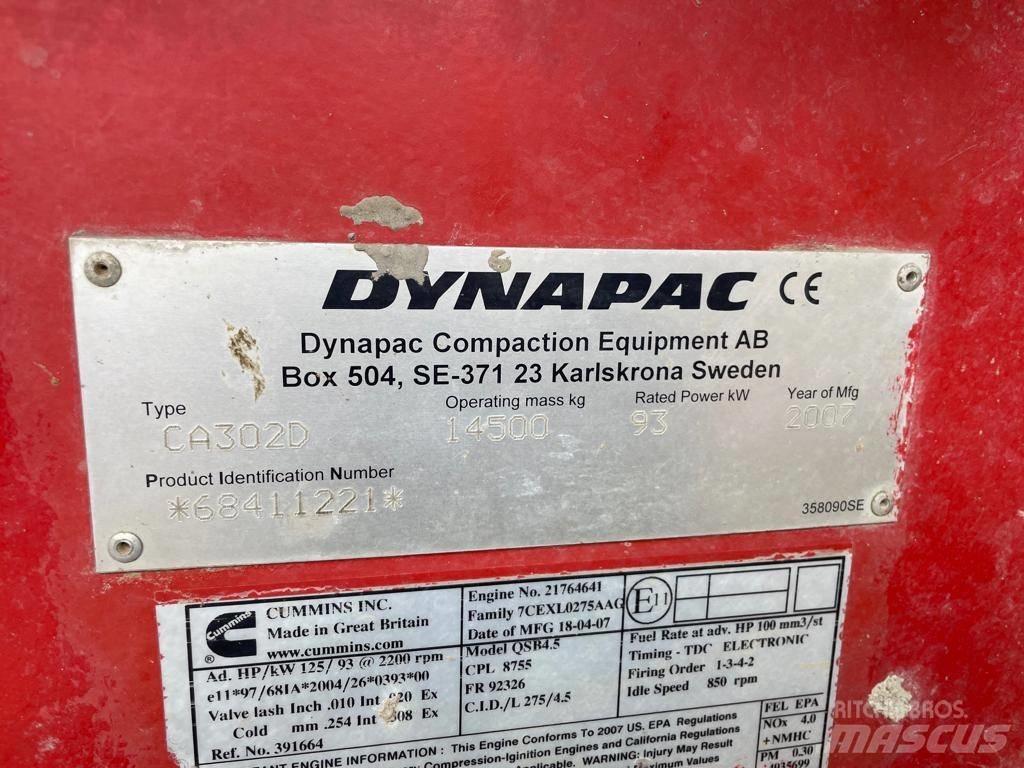Dynapac CA 302 D مداحل أحادية الأسطوانة