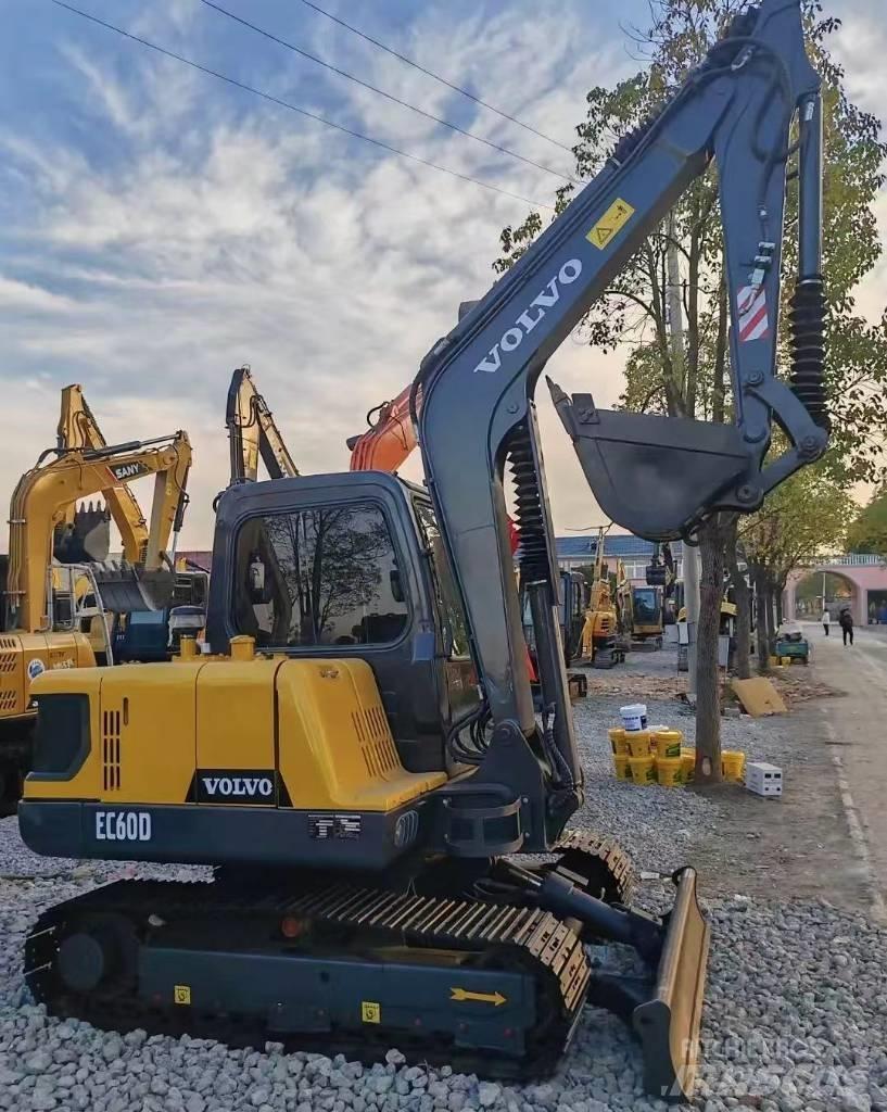 Volvo EC 60 حفارات زحافة