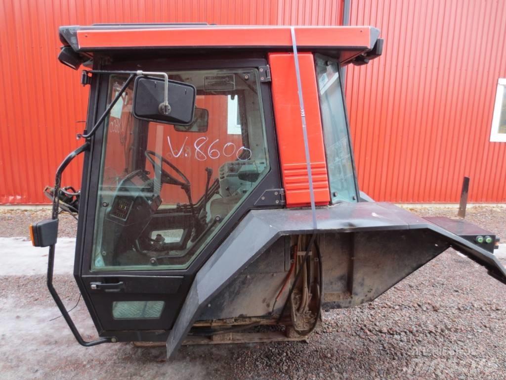 Valmet 8600 كابينة والداخلية