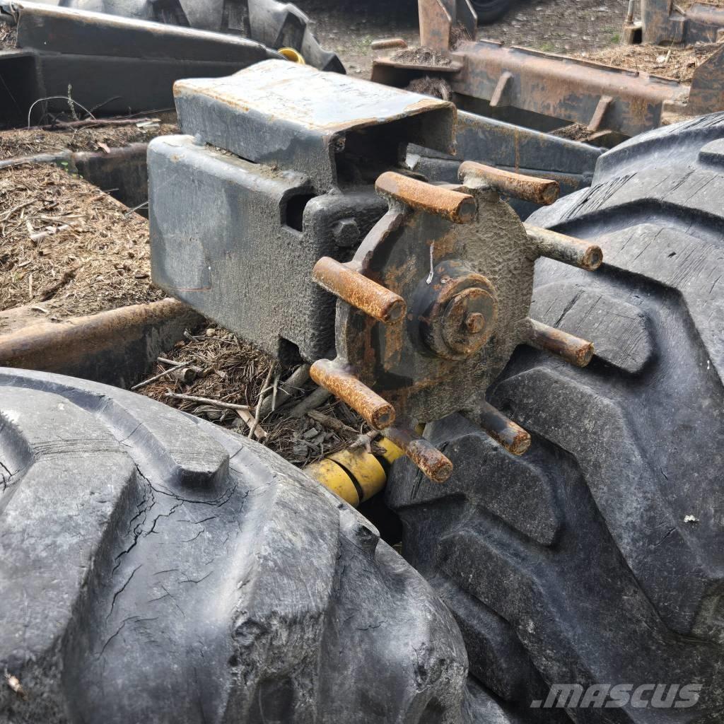 Valtra N 134 Forest الجرارات