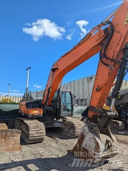 Doosan DX 300 LC-5 حفارات زحافة