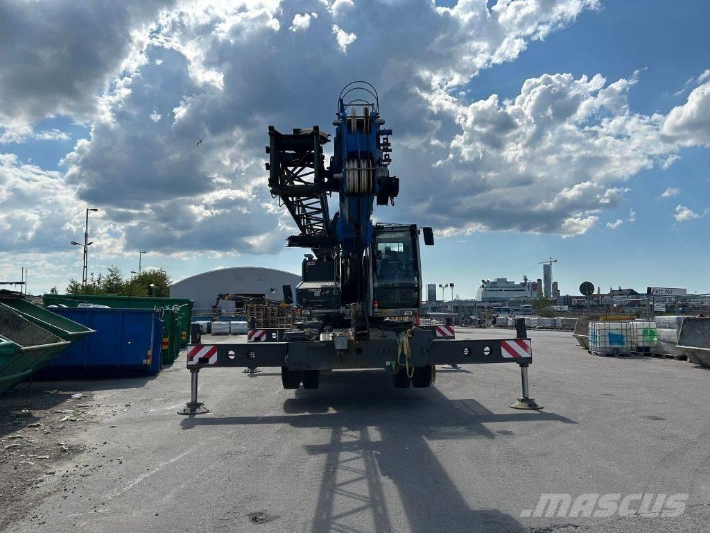 Sennebogen 643M رافعات صالحة لكل أنواع الطرق