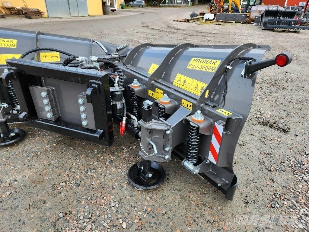 Pronar PUV 3000 M حراثات ونصول الجليد