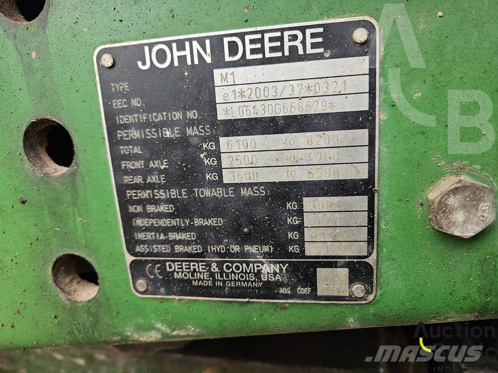 John Deere 6430 الجرارات