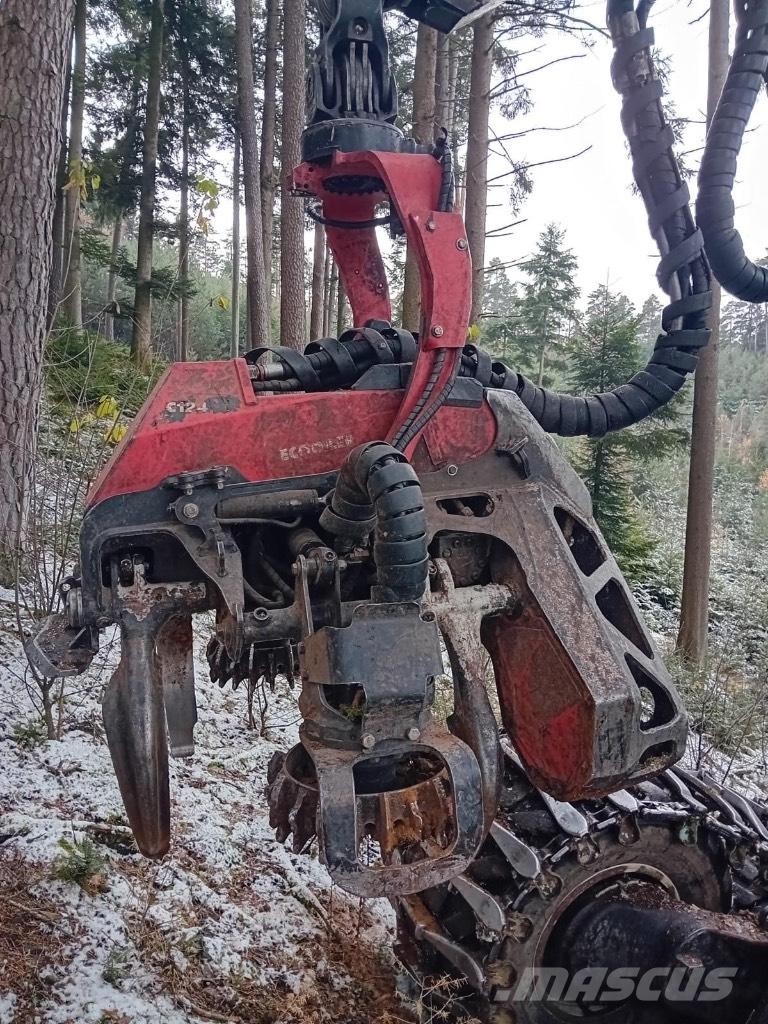 Komatsu 931 XC حصادات