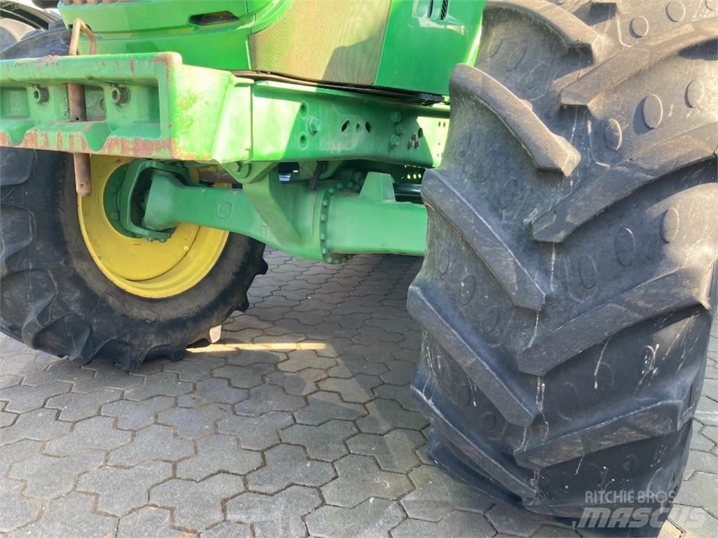 John Deere 6140 M الجرارات