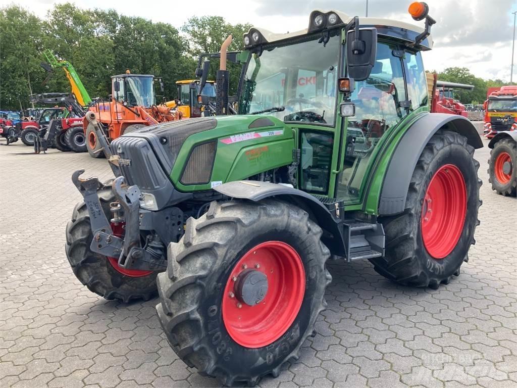 Fendt 208 Vario الجرارات