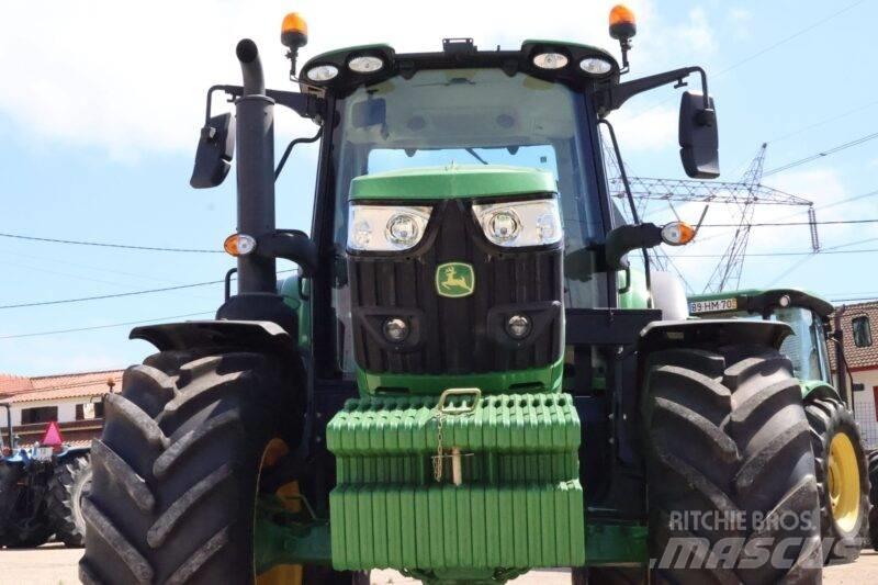 John Deere 6155 M الجرارات