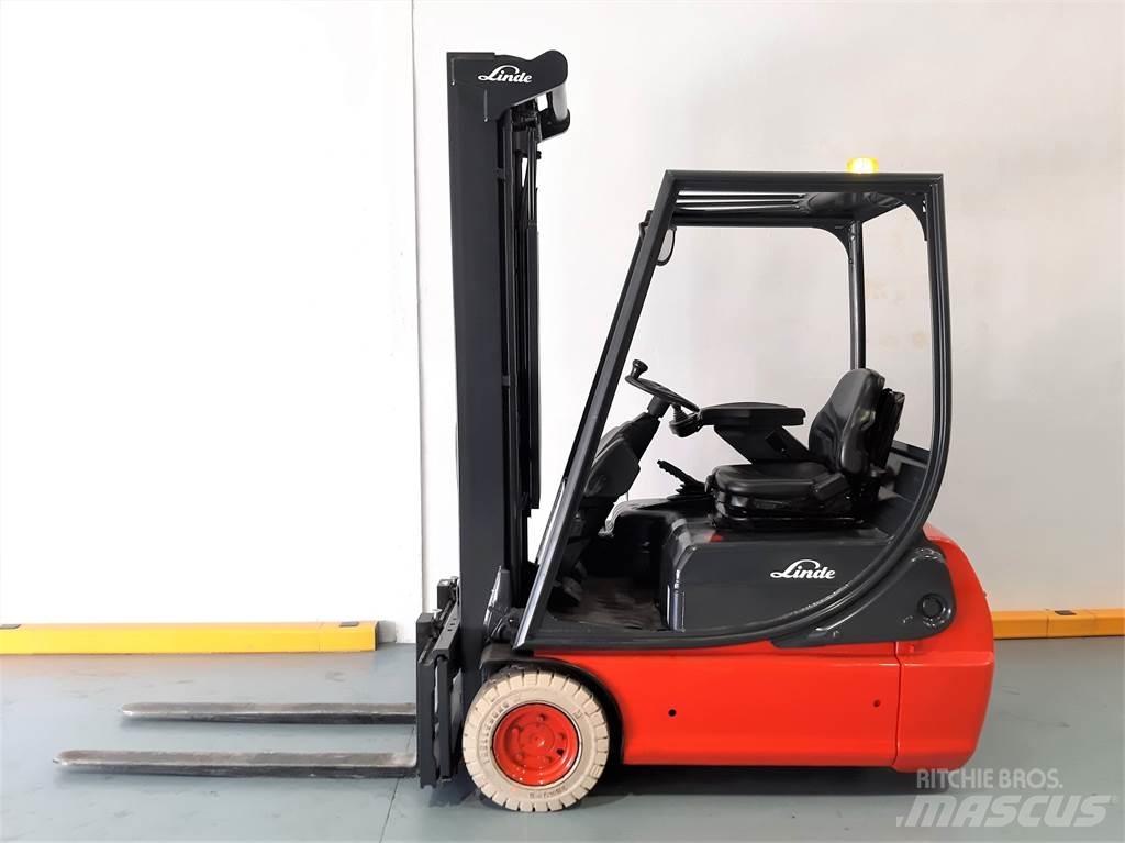 Linde E16C 02 شاحنات ذات رافعات شوكية تعمل بالكهرباء