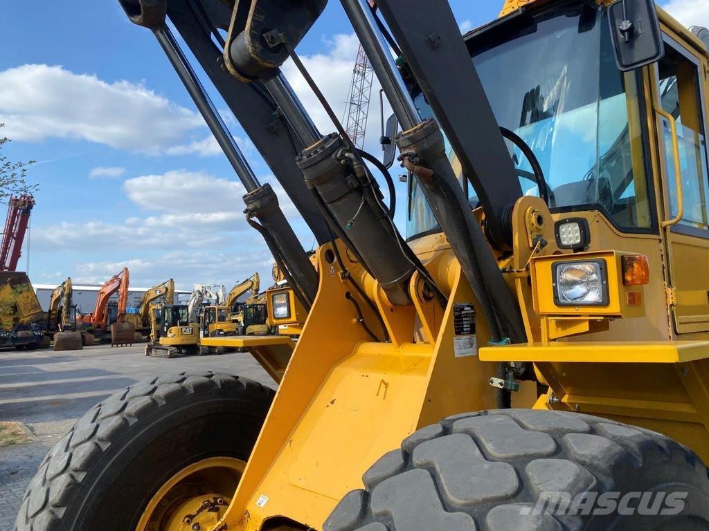 Volvo L70 D NVT لوادر بعجل