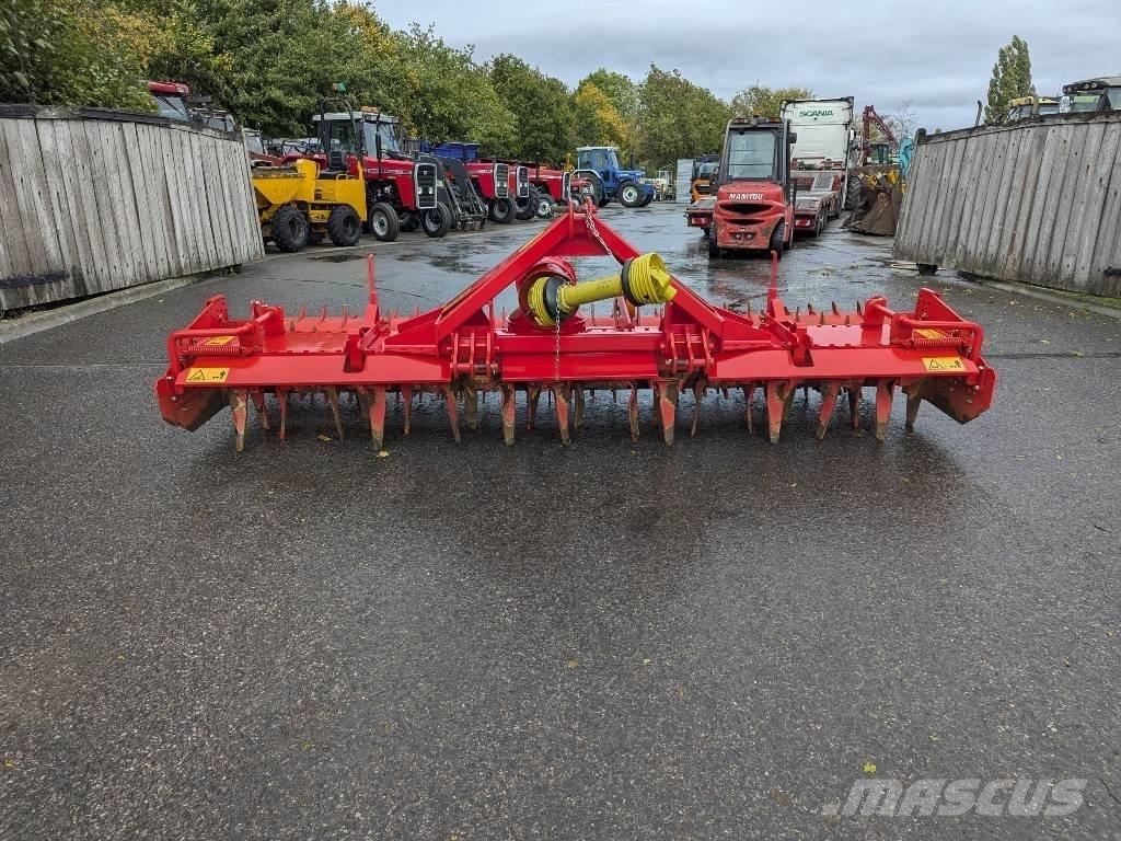 Kuhn HR 3501 الكاسحات وقلابات التربة ذات المحركات