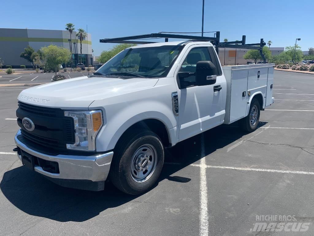 Ford F 250 HD شاحنات خفيفة/مفصلية الجوانب