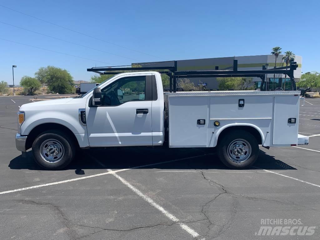 Ford F 250 HD شاحنات خفيفة/مفصلية الجوانب