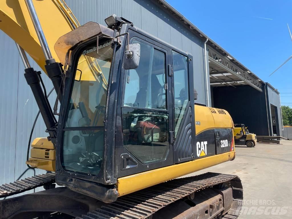 CAT 320D L حفارات زحافة