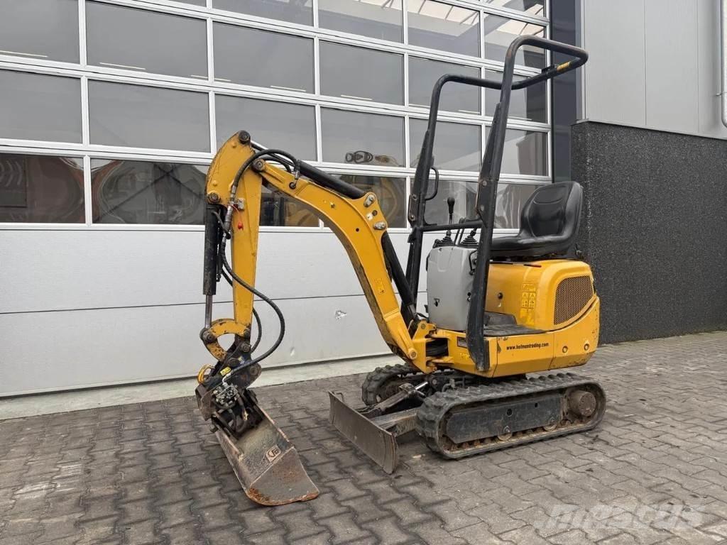 CAT 300.9D حفارات صغيرة أقل من 7 طن (حفارات صغيرة)