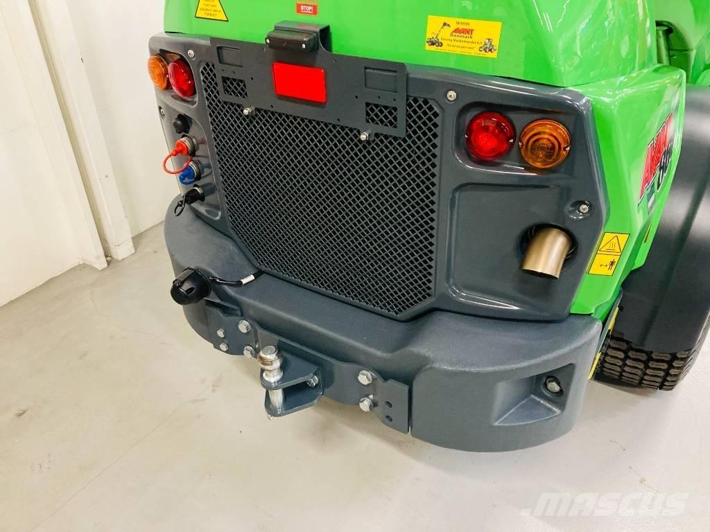 Avant 860 i لوادر صغيرة