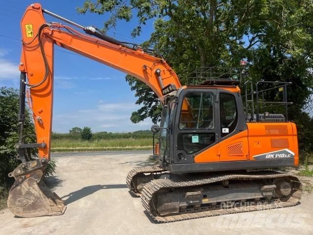 Doosan DX 140 LC-7 حفارات زحافة