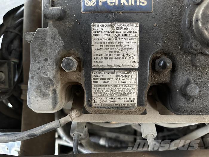 JCB 48Z-1 حفارات زحافة