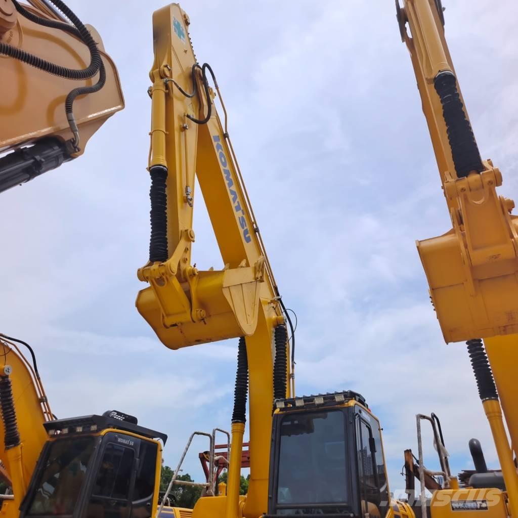Komatsu PC 220 حفارات زحافة